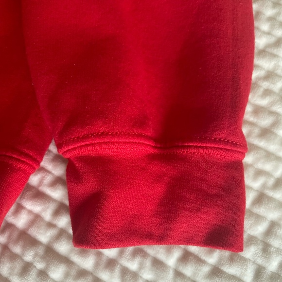 GILDAN "ASK YOUR MOM IF I"M REAL" XMAS  SANTA SWEATSHIRT LARGE - Picture 6 of 10